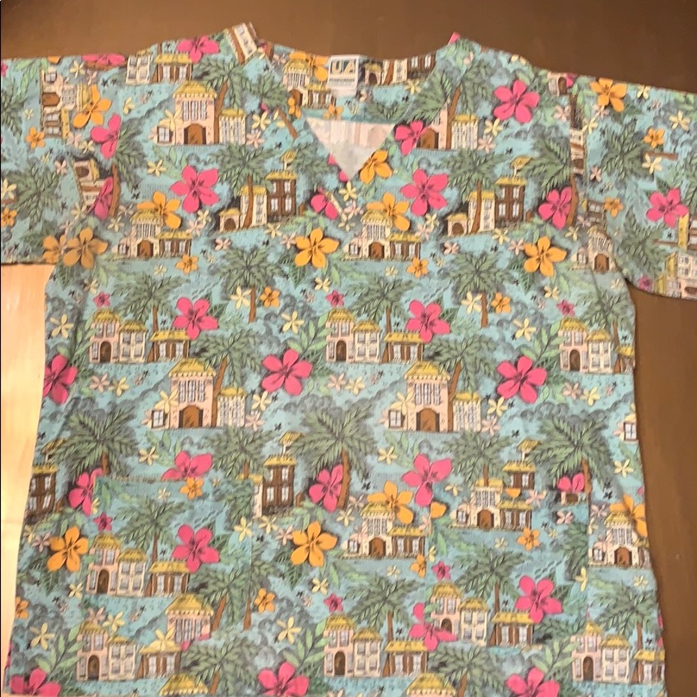 Scrub top